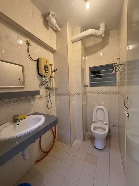 Pangsapuri untuk Dijual di Palm Terrace - Joey Wong - Bathroom - PropertyGuru.com.my