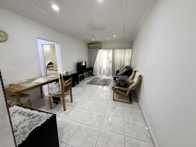 Pangsapuri untuk Dijual di Palm Terrace - Joey Wong - Living Room - PropertyGuru.com.my