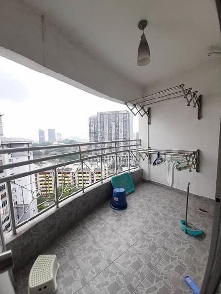 Kondominium untuk Dijual di Sri Lata @ Desa Petaling - Nick Wong - Balcony - PropertyGuru.com.my