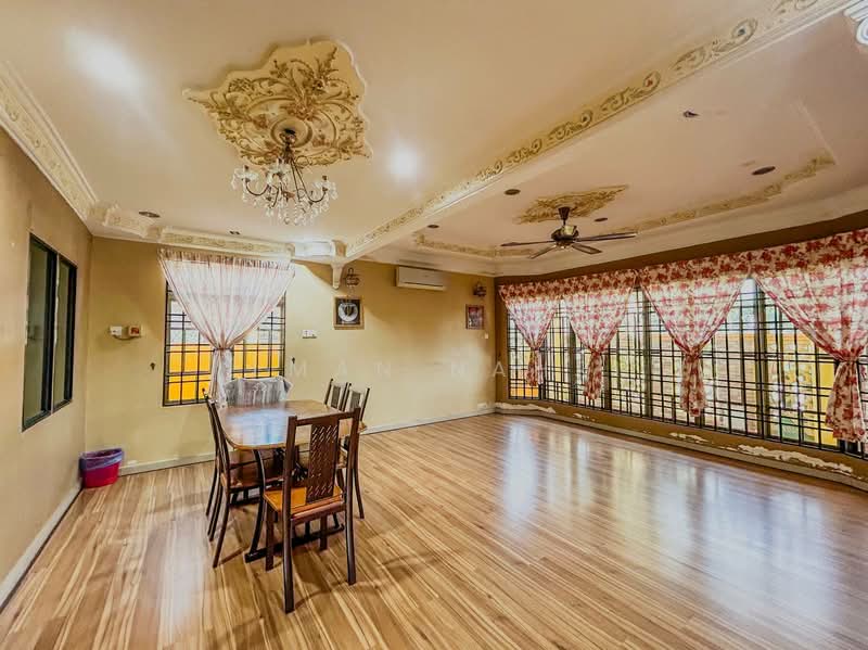 2-storey Terraced House for Sale in Taman Banting Baru (Banting) - Ilman Nahri - Dining Room - PropertyGuru.com.my