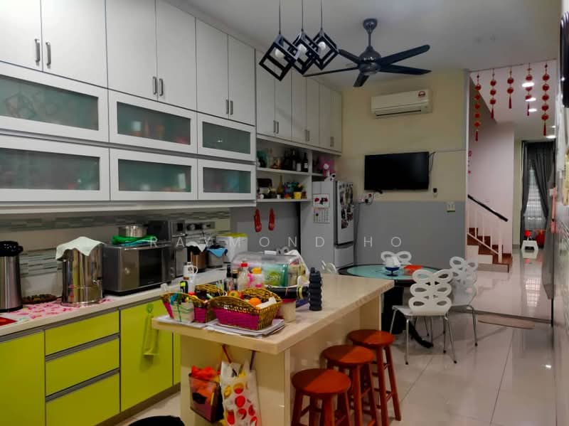 Bungalow for Sale in Selayang (Selangor) - Raymond Ho - Kitchen - PropertyGuru.com.my