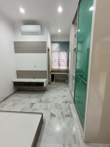 Rumah Teres untuk Disewa di Taman Daya (Johor Bahru) - Chloe Mak - Bedroom - PropertyGuru.com.my