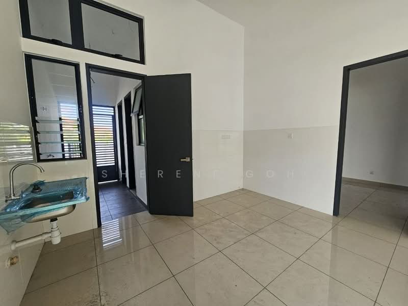 2-storey Terraced House for Sale in Bandar Kinrara Seksyen 8 (Bandar Kinrara) - Sherene Goh - Kitchen - PropertyGuru.com.my