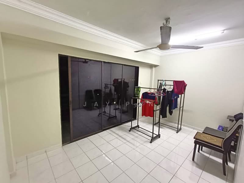 Apartment for Sale at Seri Mutiara Apartment - Jay Pun - Living Room - PropertyGuru.com.my