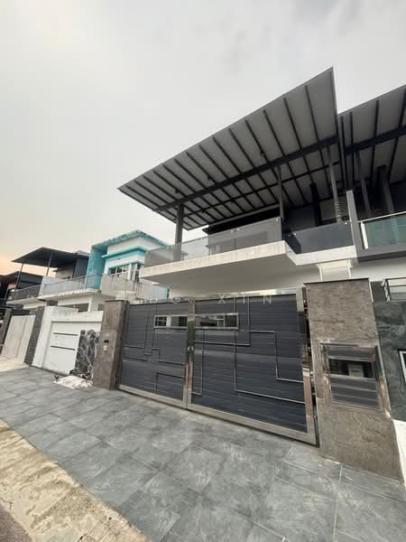 For Sale - Docynia @ Taman Pulai Hijauan (Semi Detached)