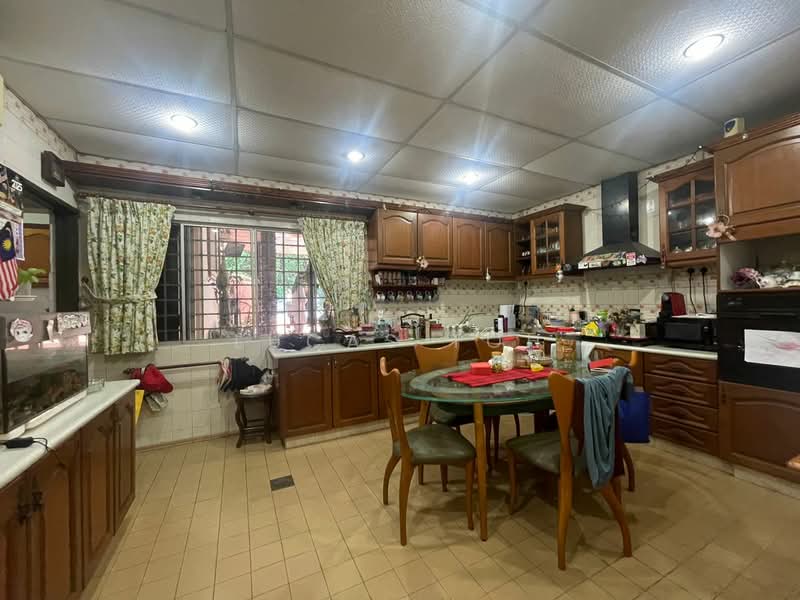 Bungalow for Sale in Bukit Gasing (Petaling Jaya) - Lucas Toh - Kitchen - PropertyGuru.com.my