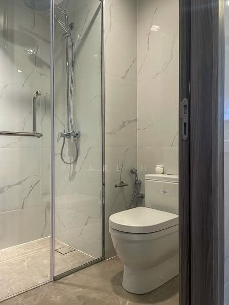 Service Residence for Rent at Agile Bukit Bintang - Pearl Ho - Bathroom - PropertyGuru.com.my