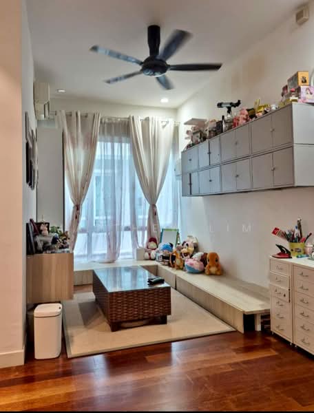 Rumah Berkembar untuk Dijual di Bandar Botanic (Klang) - Matthew Lim - Living Room - PropertyGuru.com.my