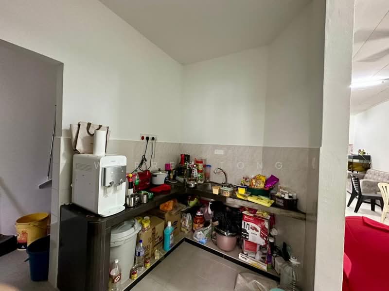 1-storey Terraced House for Sale in Johor Bahru (Johor) - Warren Tong - Kitchen - PropertyGuru.com.my