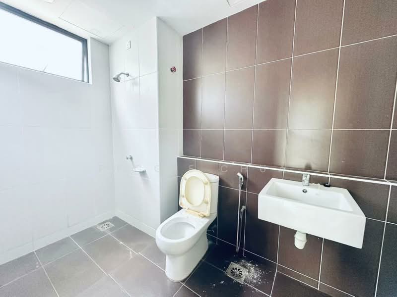 Servis Apartment untuk Dijual di The Garden Residences - Peggie Chua - Bathroom - PropertyGuru.com.my
