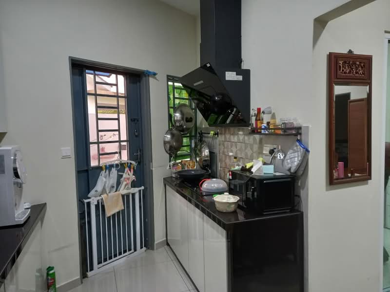 1-storey Terraced House for Sale in Seberang Perai (Penang) - Dylan Low - Kitchen - PropertyGuru.com.my