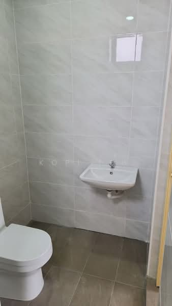 Bungalow for Rent in Bukit Rasah (Seremban) - Kopi Teh - Bathroom - PropertyGuru.com.my