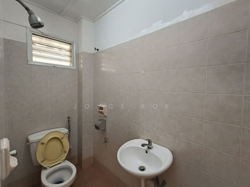 2-storey Terraced House for Sale in Usj 11 (Subang Jaya) - Joyce Kok - Bathroom - PropertyGuru.com.my