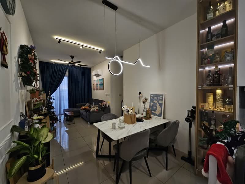 Servis Apartment untuk Disewa di Aster Green - JJ Lim - Living Room - PropertyGuru.com.my