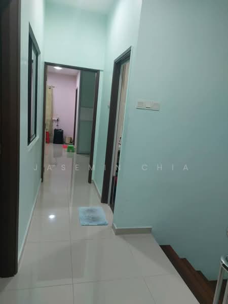 2-storey Terraced House for Sale in Taman Kepong (Kepong) - Jasemin Chia - Corridor - PropertyGuru.com.my