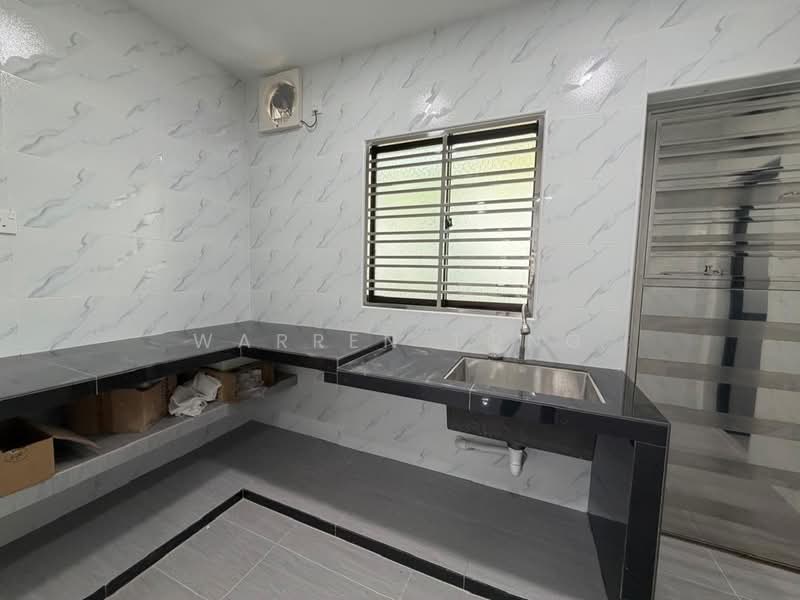 1-storey Terraced House for Rent at Taman Universiti - Warren Tong - Kitchen - PropertyGuru.com.my