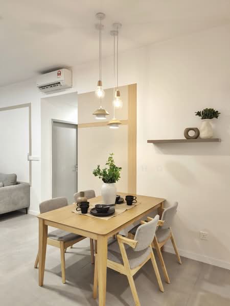 Servis Apartment untuk Disewa di Alira @ Metropark Subang - Pearl Ho - Dining Room - PropertyGuru.com.my