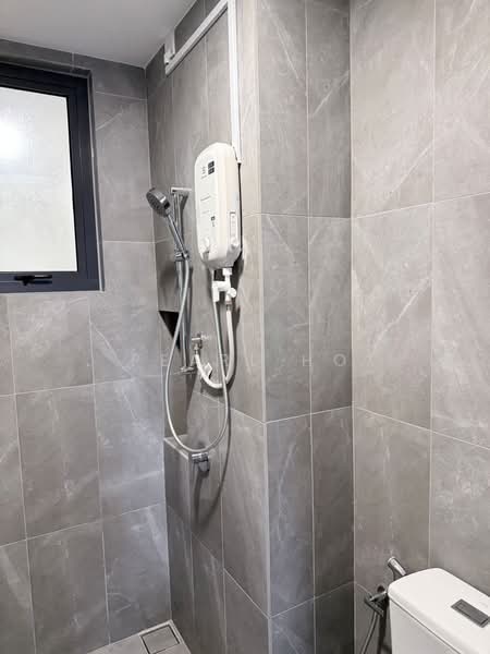 Servis Apartment untuk Disewa di Alira @ Metropark Subang - Pearl Ho - Bathroom - PropertyGuru.com.my