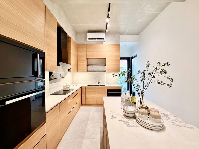 Rumah Teres 2 Tingkat untuk Dijual di Taman Tun Dr Ismail (Kuala Lumpur) - Yin Peng . - Kitchen - PropertyGuru.com.my