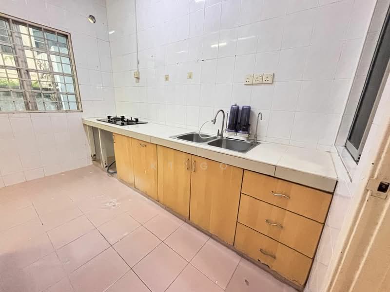 Rumah Teres 2 Tingkat untuk Dijual di Bandar Puteri Puchong (Puchong) - KT Go - Kitchen - PropertyGuru.com.my