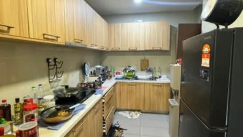 Condominium for Sale at KSL D'Esplanade Residence - Joy Min - Kitchen - PropertyGuru.com.my