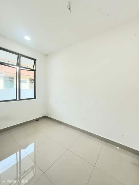 1-storey Terraced House for Sale in Taman Puteri Wangsa (Ulu Tiram) - Joan Sin - Interior - PropertyGuru.com.my