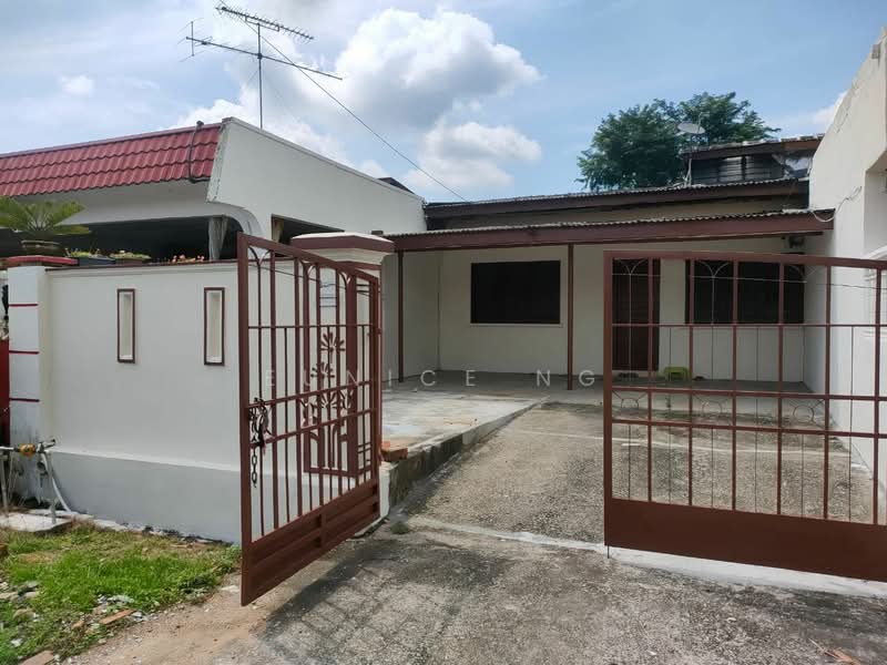 1-storey Terraced House for Sale in Kulai (Johor) - Eunice Ng - Exterior - PropertyGuru.com.my