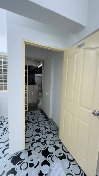 Pangsapuri untuk Disewa di Sri Pinang - Dylan Low - Entrance - PropertyGuru.com.my