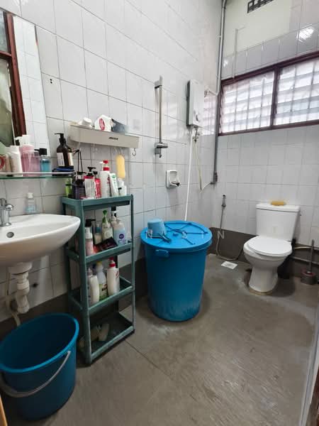 2-storey Terraced House for Sale in Taman Johor Jaya (Johor Bahru) - Joan Sin - Bathroom - PropertyGuru.com.my