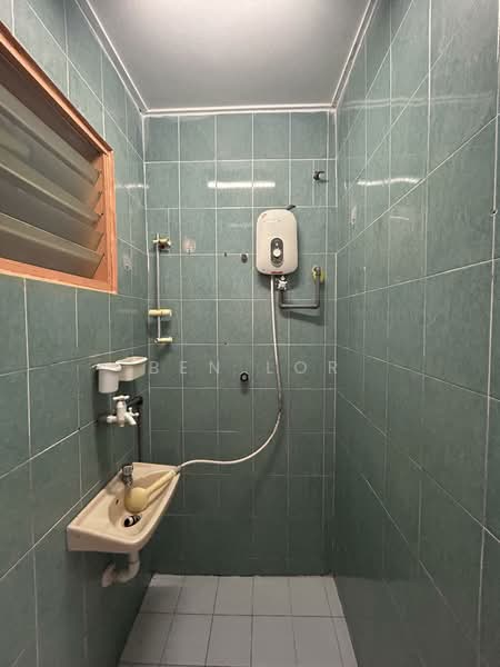 Rumah Teres 2 Tingkat untuk Disewa di Seksyen 14 (Petaling Jaya) - Ben Lor - Bathroom - PropertyGuru.com.my