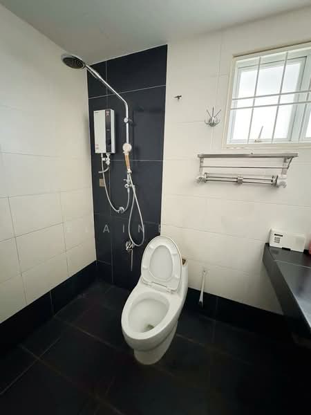 Rumah Teres 3 Tingkat untuk Dijual di Laman Rimbunan (Kepong) - Elaine Yap - Bathroom - PropertyGuru.com.my