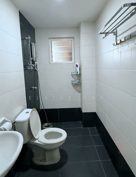 Rumah Teres 3 Tingkat untuk Dijual di Laman Rimbunan (Kepong) - Elaine Yap - Bathroom - PropertyGuru.com.my