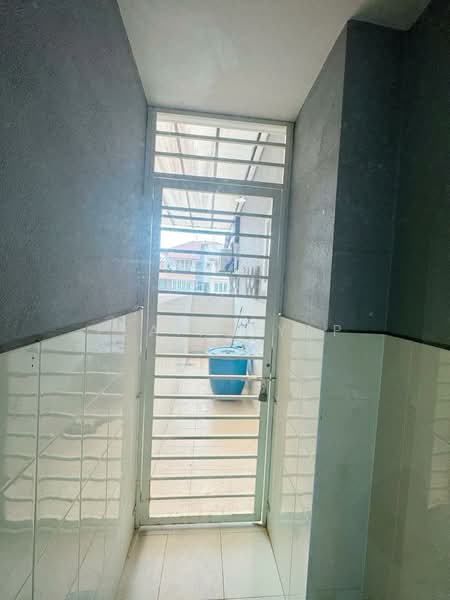 Rumah Teres 3 Tingkat untuk Dijual di Laman Rimbunan (Kepong) - Elaine Yap - Balcony - PropertyGuru.com.my