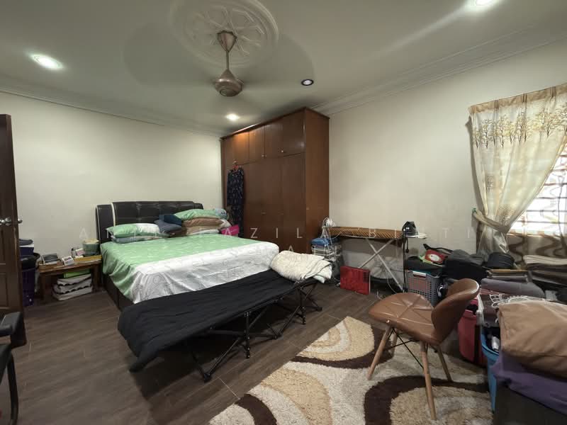Rumah Banglo untuk Dijual di Shah Alam (Selangor) - Anil Fazila Binti Ismail - Bedroom - PropertyGuru.com.my