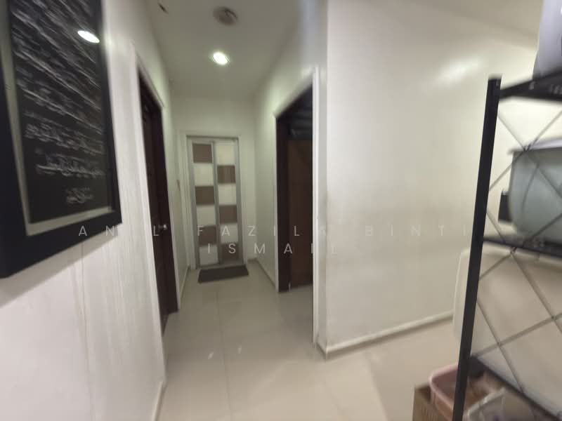 Rumah Banglo untuk Dijual di Shah Alam (Selangor) - Anil Fazila Binti Ismail - Corridor - PropertyGuru.com.my