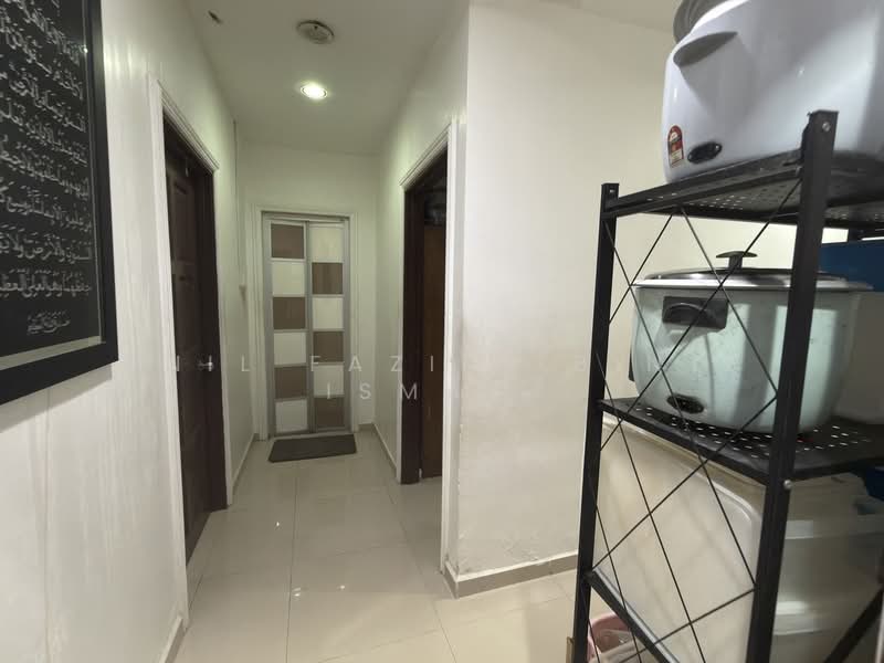 Rumah Banglo untuk Dijual di Shah Alam (Selangor) - Anil Fazila Binti Ismail - Corridor - PropertyGuru.com.my