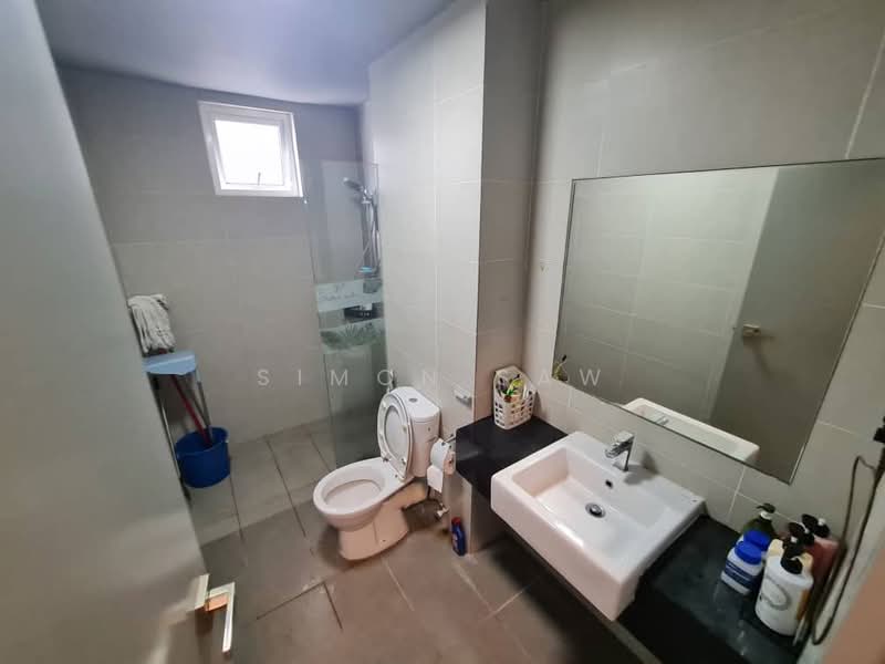 Kondominium untuk Disewa di Tropicana Bay Residences - Simon Saw - Bathroom - PropertyGuru.com.my