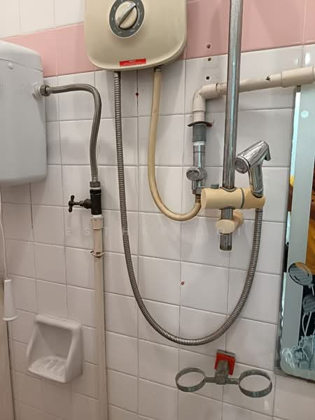 1-storey Terraced House for Rent in Johor Bahru (Johor) - Esther Ooi - Bathroom - PropertyGuru.com.my