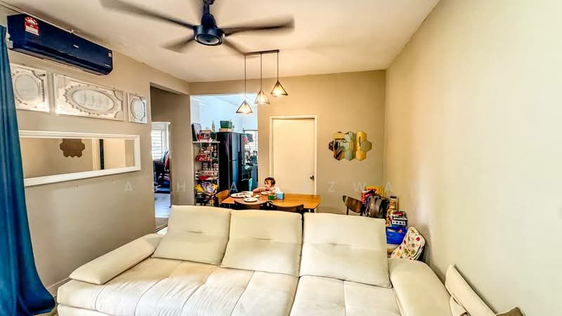 Apartment for Sale at Akasia - Ashraf Azwan - Living Room - PropertyGuru.com.my