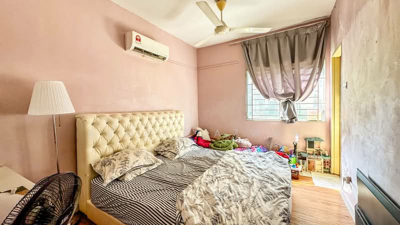 Apartment for Sale at Akasia - Ashraf Azwan - Bedroom - PropertyGuru.com.my