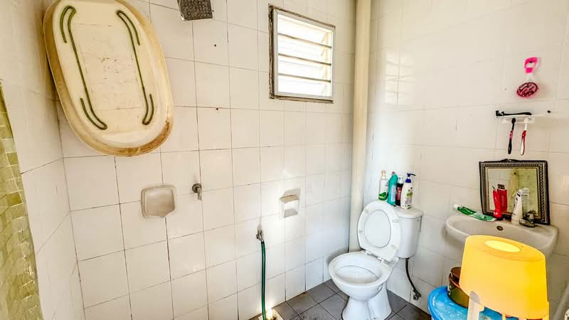Apartment for Sale at Akasia - Ashraf Azwan - Bathroom - PropertyGuru.com.my
