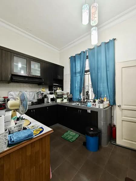2-storey Terraced House for Sale in Taman Damansara Aliff (Tampoi) - Amir Faris Rusli - Kitchen - PropertyGuru.com.my