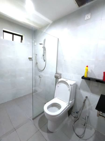 Rumah Banglo untuk Dijual di Taman Kolam Air (Johor Bahru) - Karl Lim - Bathroom - PropertyGuru.com.my