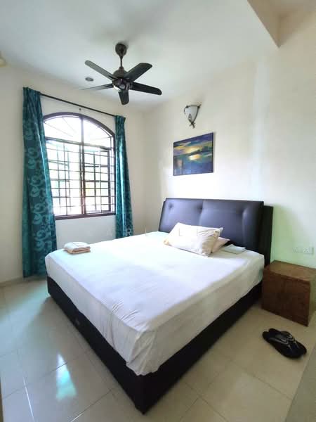 Rumah Banglo untuk Dijual di Taman Kolam Air (Johor Bahru) - Karl Lim - Bedroom - PropertyGuru.com.my