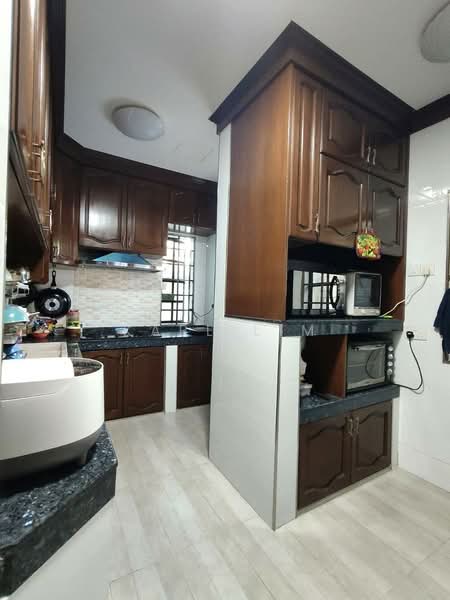 Rumah Banglo untuk Dijual di Taman Kolam Air (Johor Bahru) - Karl Lim - Kitchen - PropertyGuru.com.my