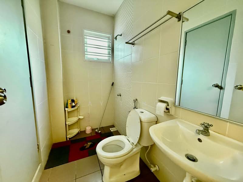 Rumah Teres 2 Tingkat untuk Dijual di Taman Nusa Idaman (Iskandar Puteri (Nusajaya)) - Ray Tung - Bathroom - PropertyGuru.com.my