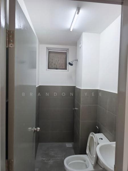 Kediaman Servis untuk Disewa di Prestige Residence - Brandon Yee - Bathroom - PropertyGuru.com.my
