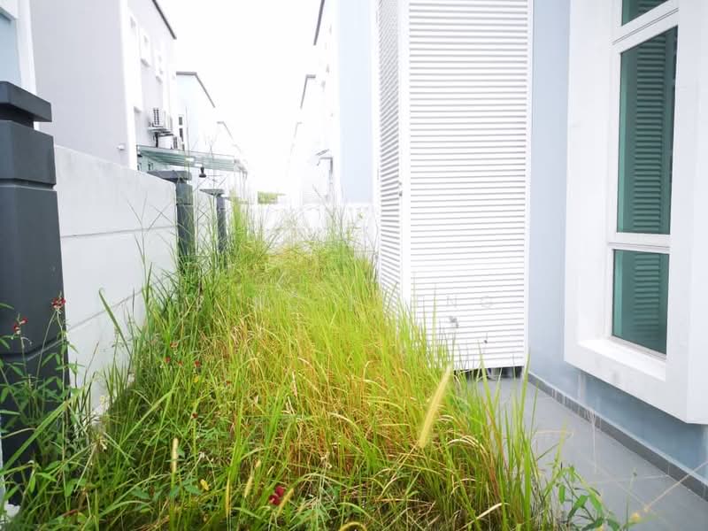 Bungalow for Sale in Taman Klebang Utama (Klebang) - Vinc Pheng - Exterior - PropertyGuru.com.my