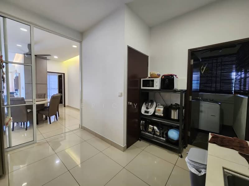 Kondominium untuk Disewa di Oasis 2 Residence - Eric Yap - Dining Room - PropertyGuru.com.my