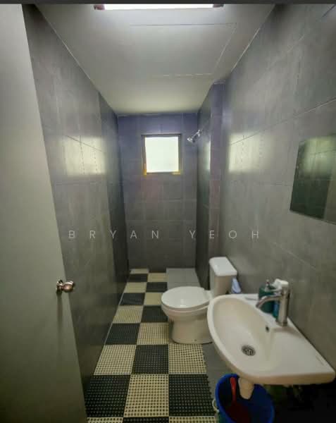 Pangsapuri untuk Disewa di Laman Seri Harmoni (LSH33) - Bryan Yeoh - Bathroom - PropertyGuru.com.my